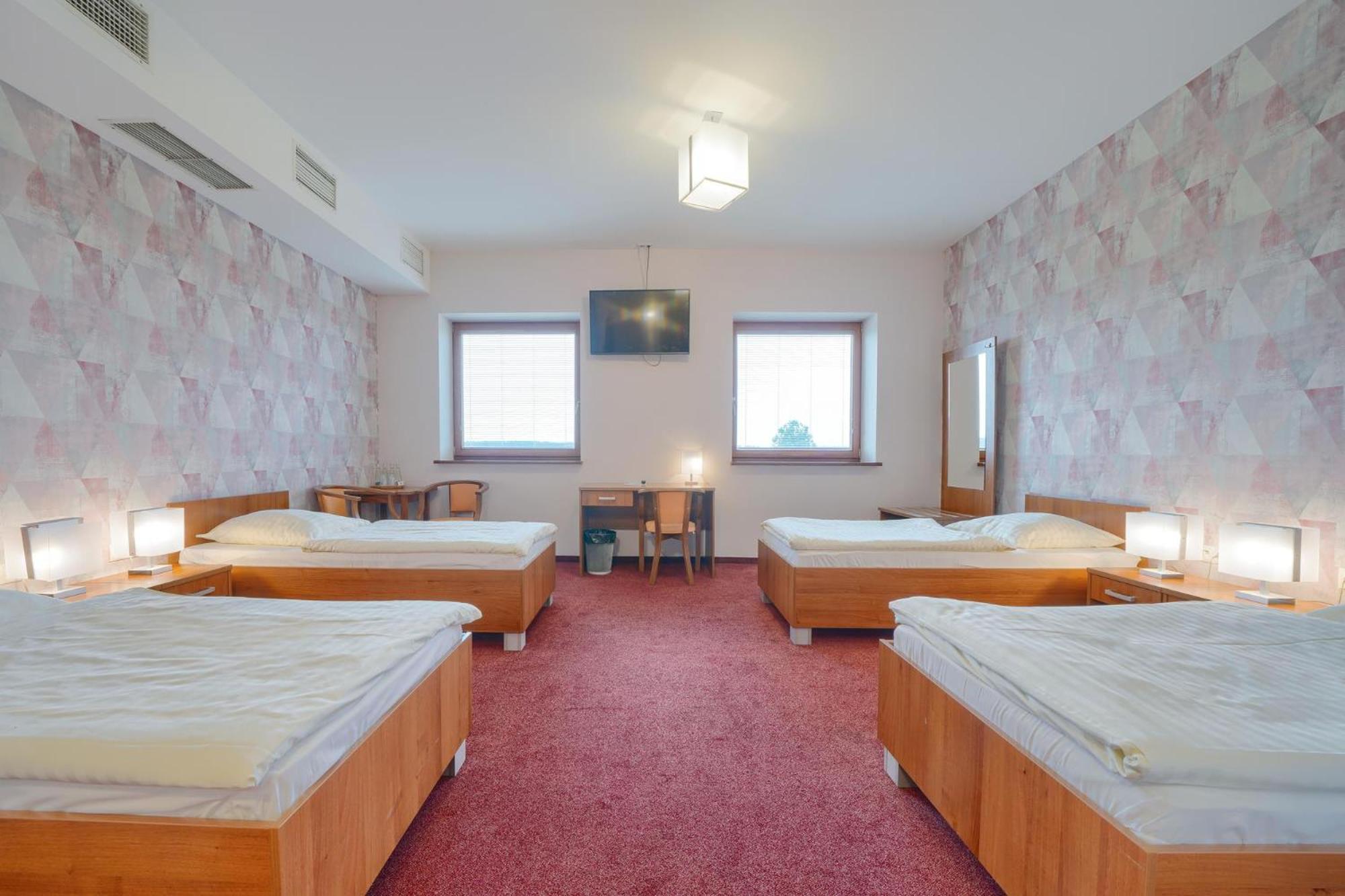 Hotel Aviator Kamien Slaski Εξωτερικό φωτογραφία
