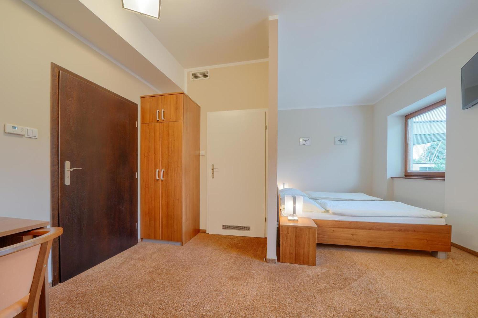 Hotel Aviator Kamien Slaski Εξωτερικό φωτογραφία