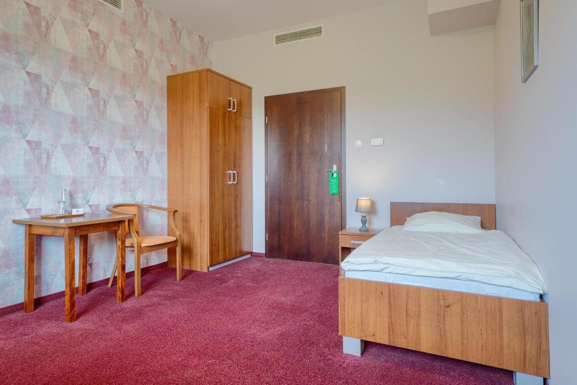 Hotel Aviator Kamien Slaski Εξωτερικό φωτογραφία
